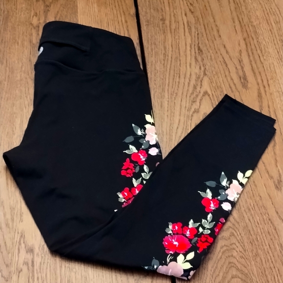 torrid Pants - Torrid - PERFORMANCE CORE FULL LENGTH ACTIVE LEGGING WITH SIDE PANELS